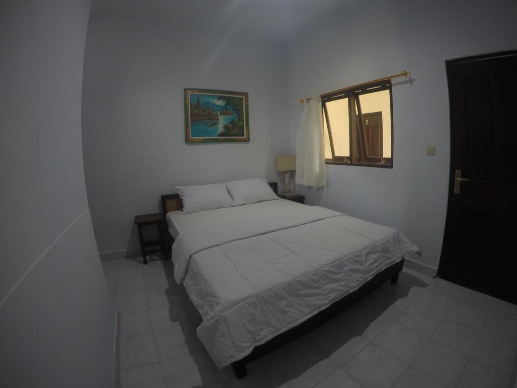 Pluto House Lägenhet Canggu Exteriör bild