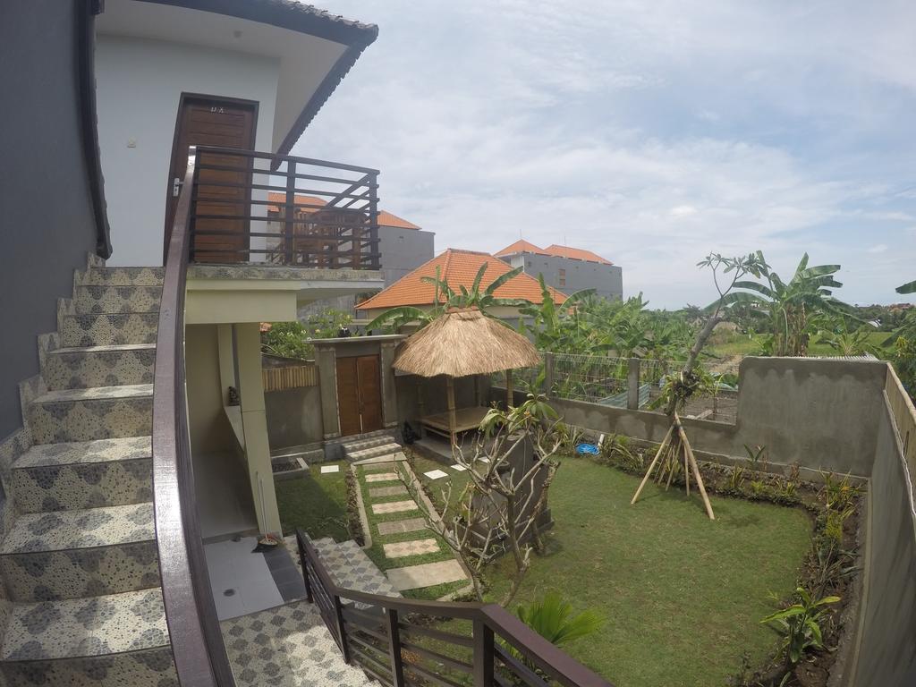 Pluto House Lägenhet Canggu Exteriör bild
