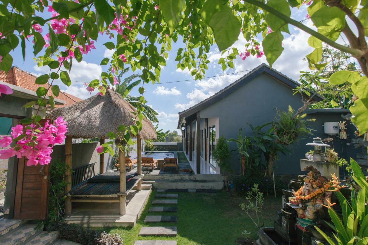 Pluto House Lägenhet Canggu Exteriör bild